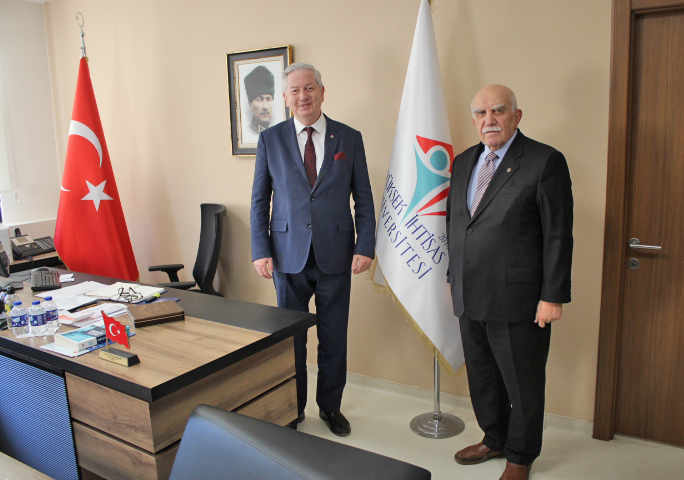 Sanayi ve Ticaret Eski Bakanı Ali COŞKUN Üniversitemizi Ziyareti
