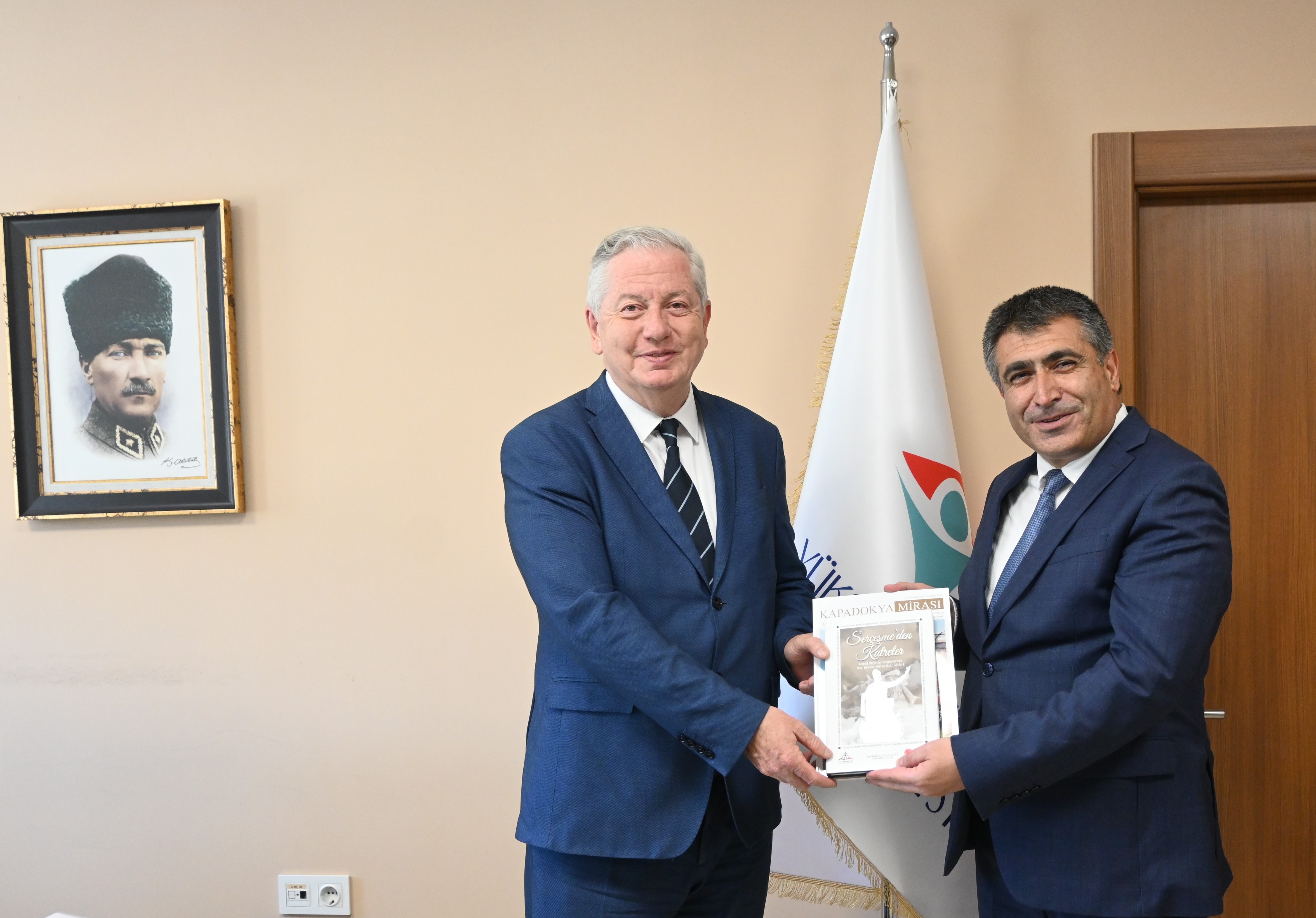 Prof. Dr. Semih AKTEKİN' den Rektörümüz Prof. Dr. Kadirhan SUNGUROĞLU' na Ziyaret